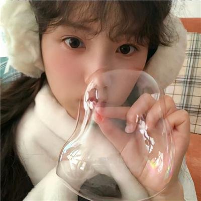 小鱼莉莉